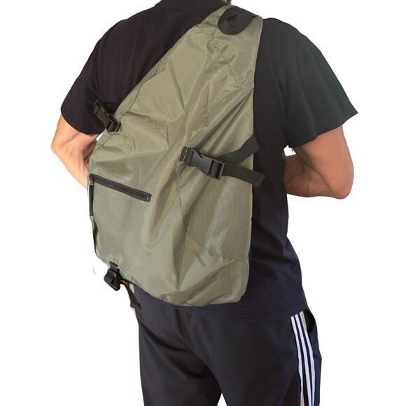 Urban Outfitters Bag | Backpack | Sling Bag - New w/ Tags! - Picture 2 of 11